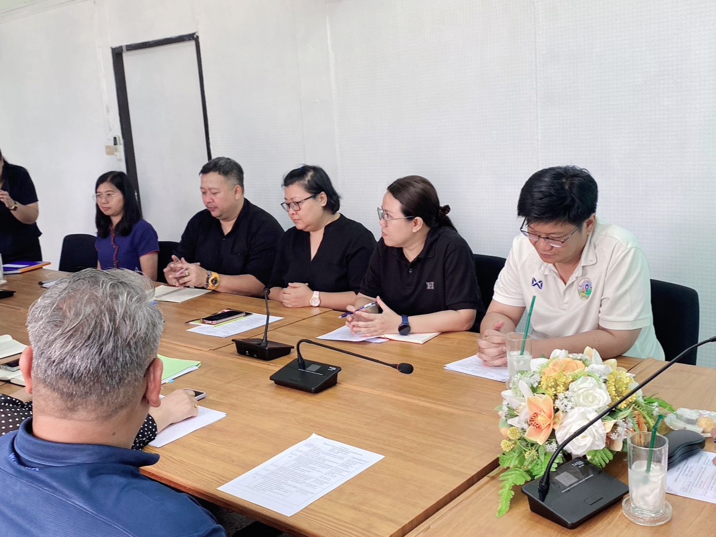 title - รองเลขาธิการ ส.ป.ก. ลงพื้นที่ประชุมเตรียมความพร้อมการตรวจราชการของรัฐมนตรีช่วยว่าการกระทรวงเกษตรและสหกรณ์ (นางสาวปิยะรัฐชย์ ติยะไพรัช) และการจัดงานพิธีมอบโฉนดเพื่อการเกษตร ณ ส.ป.ก.สุโขทัย